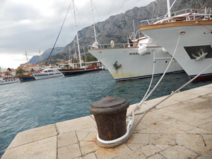 Bild von Schiff im Hafen